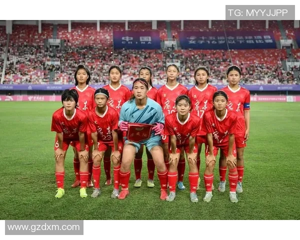 武汉足球队荣登全国足球力量排行榜第七位展现强劲实力与潜力 武汉足球队荣登全国足球力量排行榜第七位展现强劲实力与潜力