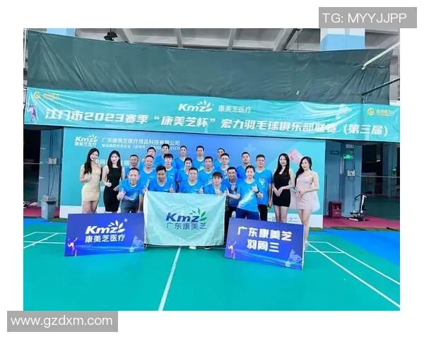 深圳羽毛球队与重庆羽毛球队赛后复盘探讨团队协作的成功与不足 深圳羽毛球队与重庆羽毛球队赛后复盘探讨团队协作的成功与不足