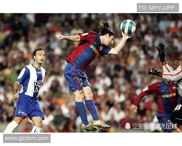 足球明星为何身高数据常常不一致揭秘背后的真实原因与影响 足球明星为何身高数据常常不一致揭秘背后的真实原因与影响