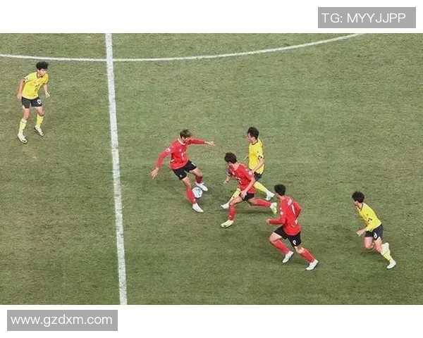 足球明星齐聚擂台展开激烈对决精彩视频带你领略球场之外的热血战斗 足球明星齐聚擂台展开激烈对决精彩视频带你领略球场之外的热血战斗